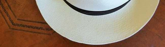 Superfino Panama Hats: The Details of Weaving One